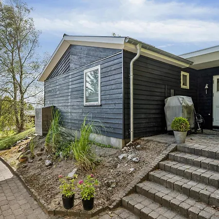 Beautiful Sea-view With Annex And Lovely Terraces Near